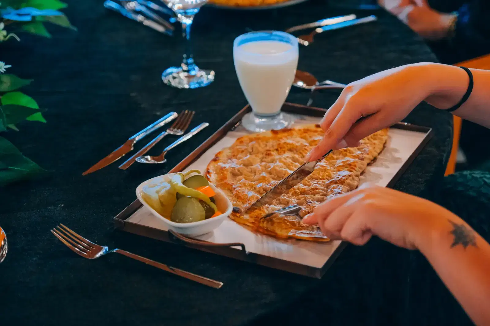 Kastilya Otel: Kastamonu etli ekmeği ve ayran
